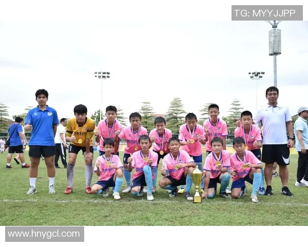 与足球明星偶遇的奇妙瞬间分享与感悟 与足球明星偶遇的奇妙瞬间分享与感悟