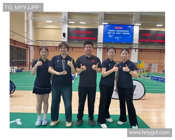 广州羽毛球队在全国锦标赛积分榜上以77分稳居第一名，表现出色引人瞩目
