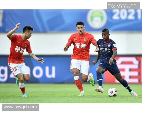 重庆排球队与广州排球队赛后复盘团队协作的成功与不足分析 重庆排球队与广州排球队赛后复盘团队协作的成功与不足分析