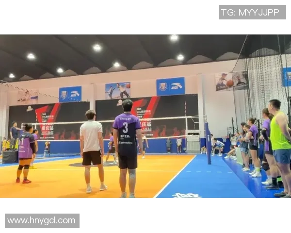 重庆排球队中路突破的成功与不足分析及未来发展方向探讨