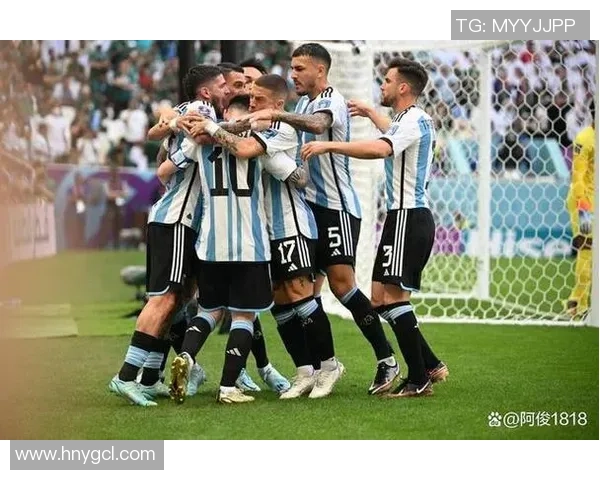 成都足球队团队协作深度解析与其他球队的对比研究 成都足球队团队协作深度解析与其他球队的对比研究