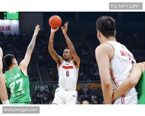 成都篮球队以79分领跑精英赛积分榜展现强大实力 成都篮球队以79分领跑精英赛积分榜展现强大实力